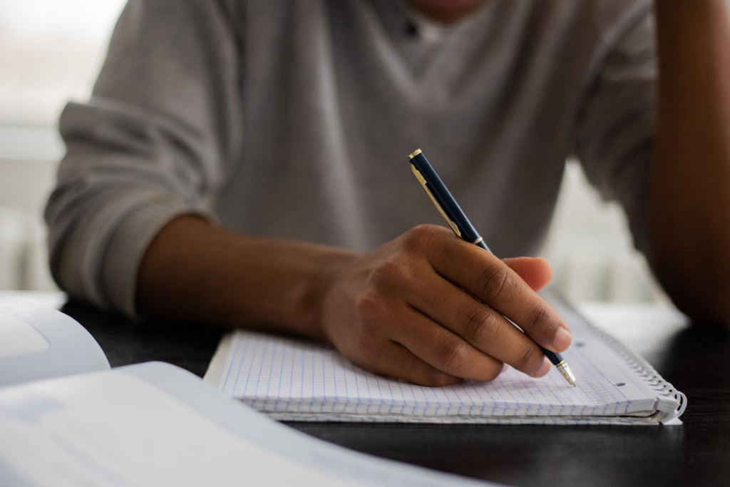Using note-taking methods for students while in class